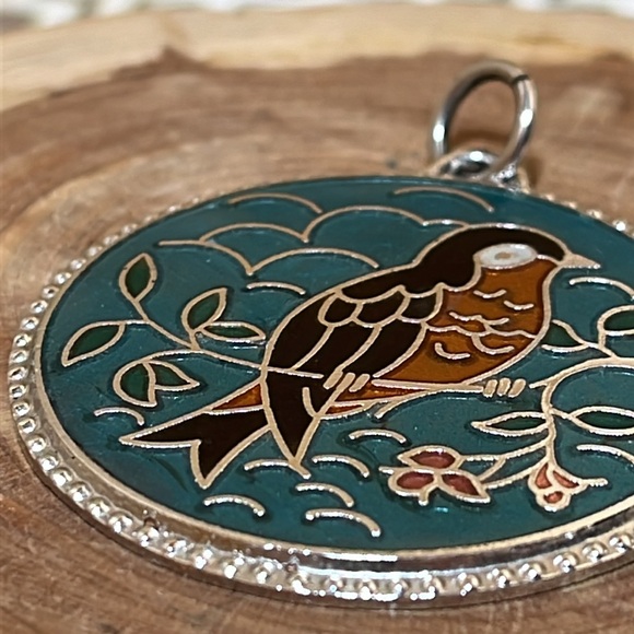 Vintage Sara Coventry Silver Tone “Spring Song” Bird Pendant - Picture 6 of 7